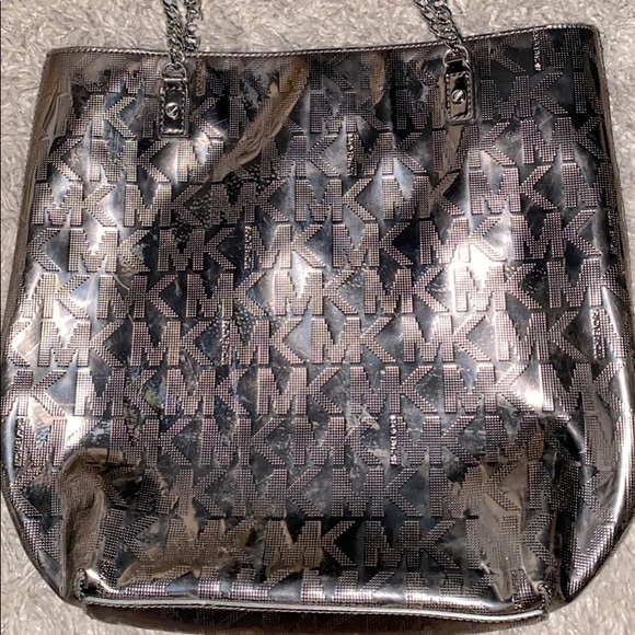 Grey Micheal Kors purse